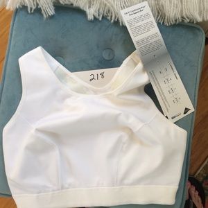 WACOAL SPORTS BRA NWT